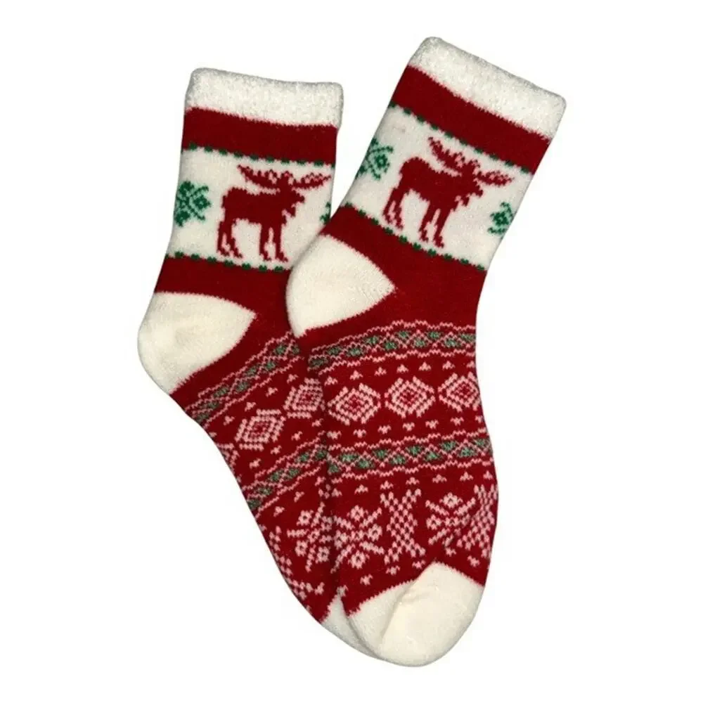Magellan Outdoors Lodge Crew Socks Red Snow Moose Aloe Infused Lined Medium 6-10
